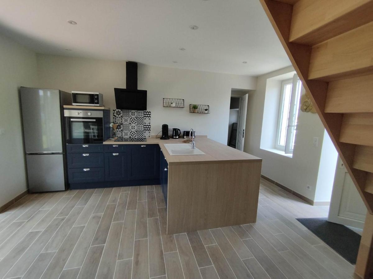Maison De Campagne Avec Terrain Vallon-en-Sully Экстерьер фото